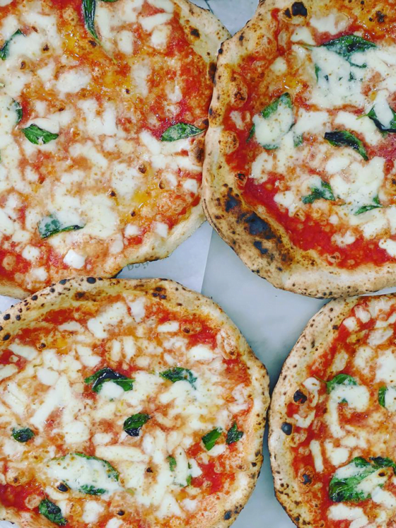 Which way to go? Pizza Napoletana and Pizza Romana